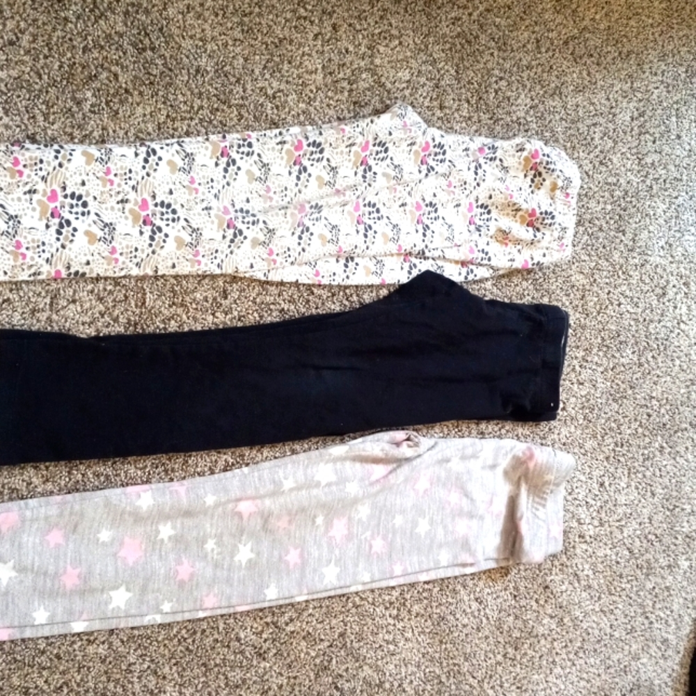 3 pairs of leggings